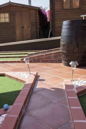 thumbnail: Mini-golf