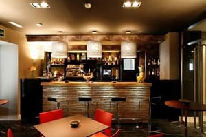thumbnail: Bar (on property)