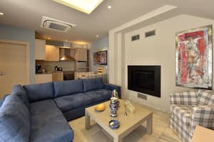 thumbnail: Living area