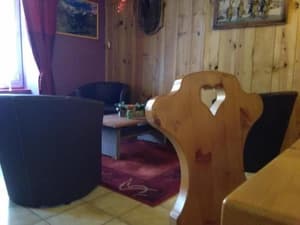 thumbnail: Lobby sitting area