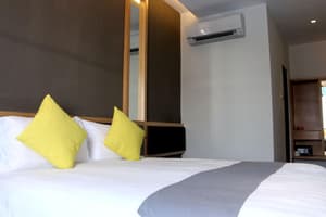 thumbnail: Room