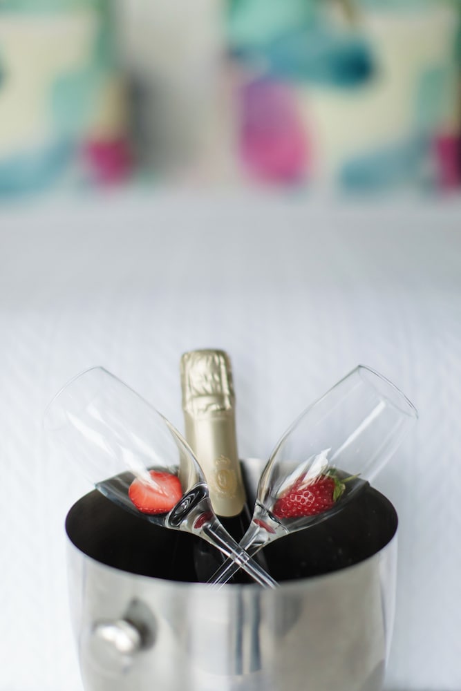 Champagne service