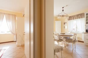 thumbnail: Interior