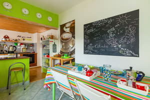 thumbnail: Interior detail