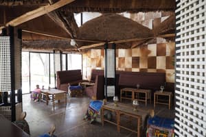 thumbnail: Bar (on property)