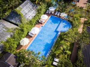 thumbnail: Outdoor pool