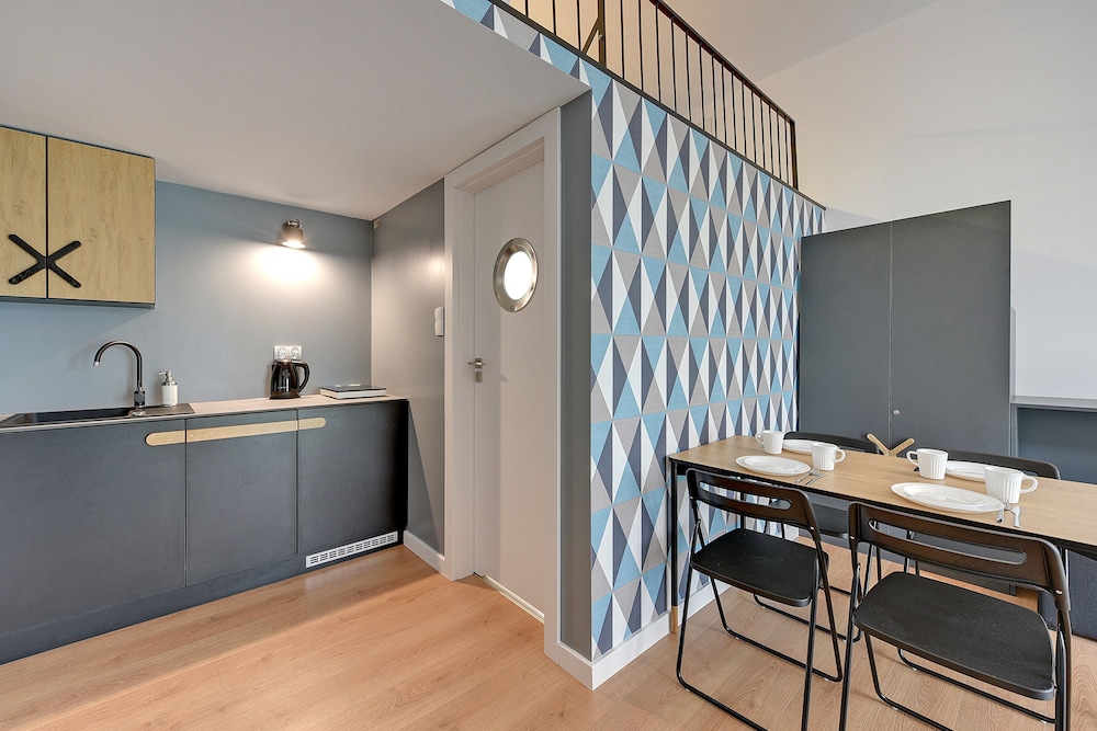 Private kitchenette