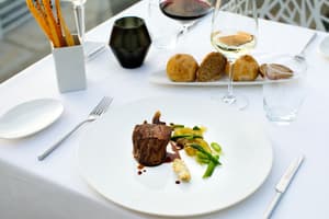 thumbnail: Restaurant