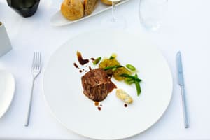 thumbnail: Restaurant