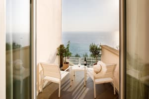 thumbnail: Balcony