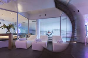 thumbnail: Jetted tub