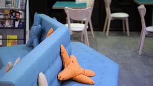 thumbnail: Lobby sitting area