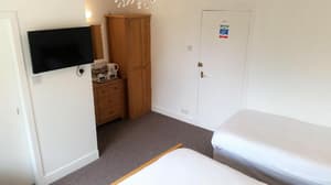 thumbnail: Room