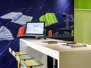 thumbnail: Reception