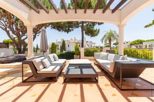 thumbnail: Terrace/patio