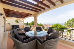 thumbnail: Terrace/patio