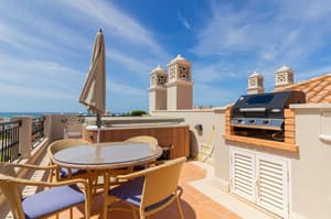 thumbnail: Terrace/patio