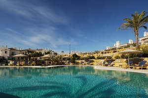 thumbnail: Outdoor pool