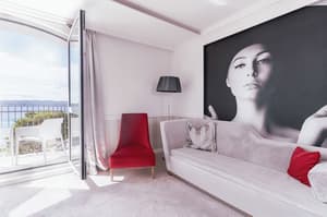 thumbnail: Living area