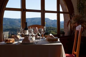 thumbnail: Restaurant
