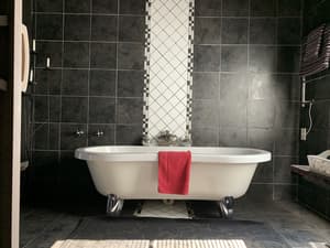thumbnail: Deep soaking bathtub