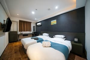 thumbnail: Room