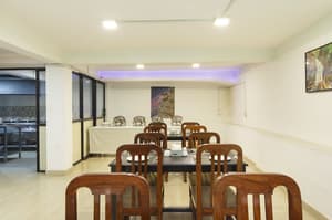 thumbnail: Breakfast area