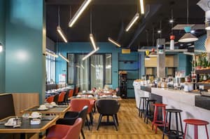thumbnail: Restaurant