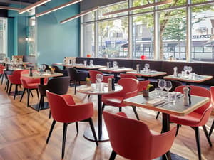 thumbnail: Restaurant