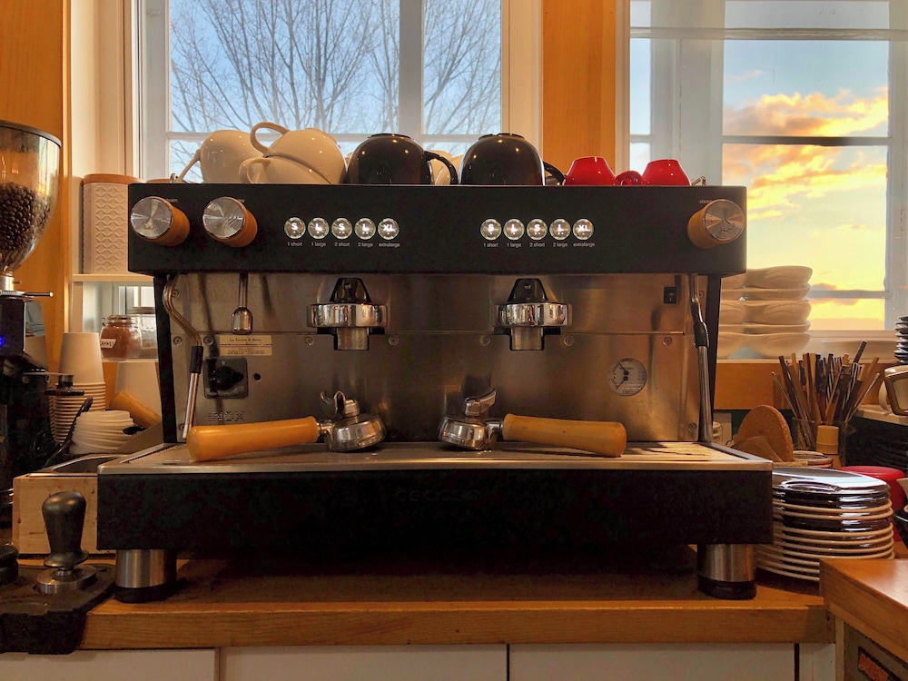 Coffee shop
