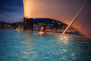 thumbnail: Rooftop pool