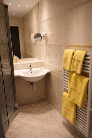 thumbnail: Bathroom