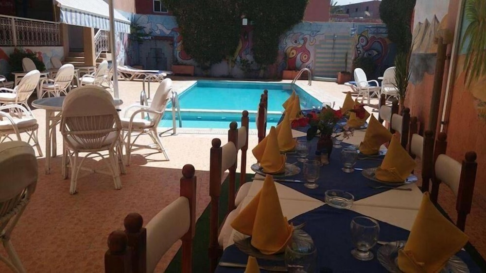 Restaurant-cafeteria