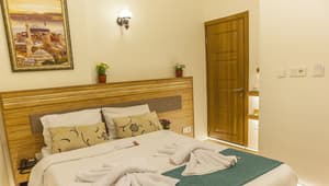 thumbnail: Interior