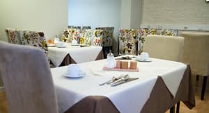 thumbnail: Restaurant