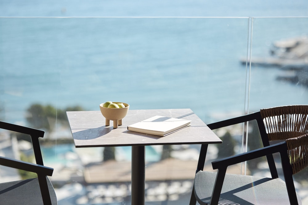 Beach/ocean view