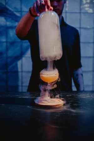 thumbnail: Bar (on property)