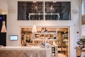 thumbnail: Restaurant