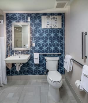 thumbnail: Bathroom