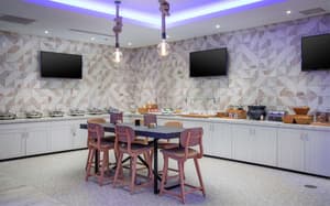 thumbnail: Breakfast area