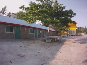 thumbnail: BBQ/picnic area
