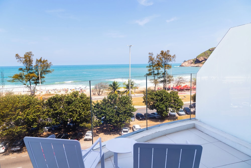 Beach/ocean view