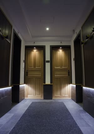 thumbnail: Hallway