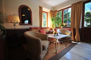 thumbnail: Living area