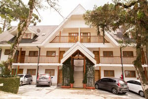 thumbnail: Exterior