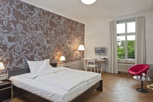 thumbnail: Room