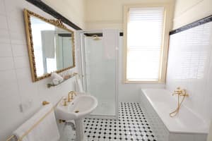 thumbnail: Bathroom