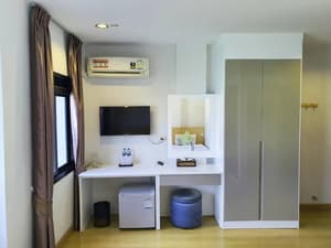 thumbnail: Room
