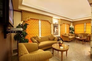 thumbnail: Lobby sitting area