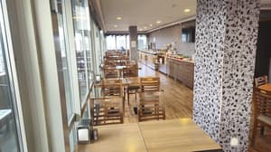 thumbnail: Breakfast area